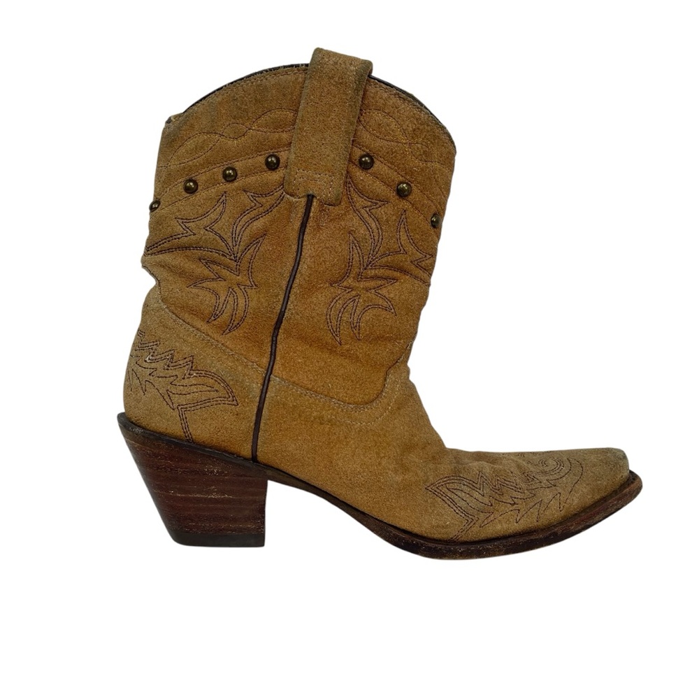 Corral Tan Suede Boots with Decorative Stitching and Stacked Heel Women’s Sz 7.5